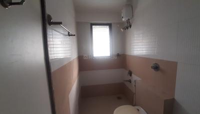 Bathroom Image of 2000 Sq.ft 3 BHK Independent House for rent in Bindu Land VINI Park Phase III, Indrayani Society Devlali for Rs. 24000