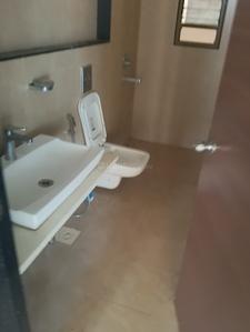 Bathroom Image of 1041 Sq.ft 3 BHK Apartment / Flat for rent in Mirchandani Shalimar Fortleza Phase 1, Hoshangabad Road Bhopal for Rs. 33000