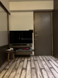 Bedroom Image of 2450 Sq.ft 4 BHK Apartment / Flat for rent in Happy Home Happy Glorious Phase 2, Vesu Surat for Rs. 75000