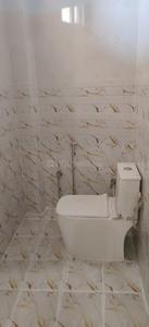 Bathroom Image of 400 Sq.ft 1 BHK Apartment / Flat for rent in Daliganj Lucknow for Rs. 12000