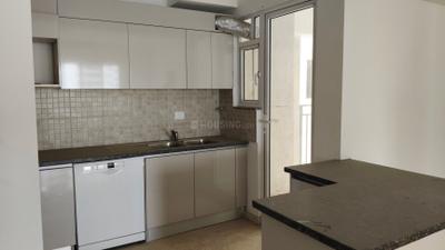 Kitchen Image of 3131 Sq.ft 4 BHK Apartment / Flat for sale in Godrej Woods, Sector 43 Noida for Rs. 65000000