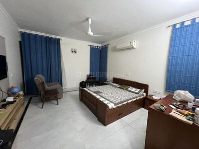 Bedroom Image of 1800 Sq.ft 3 BHK Builder Floor for rent in Saket New Delhi for Rs. 100000