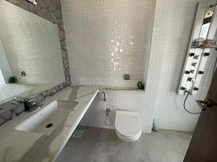 Sector 42, Seawoods Bathroom 1