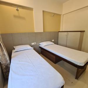 Bedroom Image of Shree Niketan  in Kandivali West, Mumbai