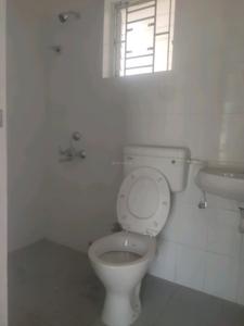 Common Bathroom Image of 980 Sq.ft 3 BHK Apartment / Flat for sale in Shapoorji Pallonji Shukhobrishti Spandan Phase 9 , New Town Kolkata for Rs. 6200000