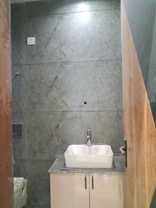Bedroom Two Image of 1300 Sq.ft 3 BHK Apartment / Flat for rent in Ekta Apartments, Paschim Vihar New Delhi for Rs. 40000