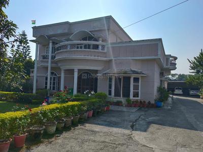 5 BHK Independent House
