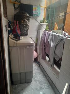 Balcony Image of 470 Sq.ft 2 BHK Builder Floor for sale in Laxmi Nagar New Delhi for Rs. 4500000