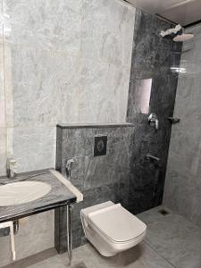 Bathroom Image of 1326 Sq.ft 2 BHK Apartment / Flat for rent in Aparna Zenon, Manikonda Hyderabad for Rs. 55000
