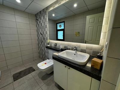 Bathroom Image of 2500 Sq.ft 4 BHK Apartment / Flat for sale in Ollur Thrissur for Rs. 28000000
