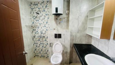 Bathroom Image of 1400 Sq.ft 3 BHK Apartment / Flat for rent in Ansal Celebrity Garden, Sushant Golf City Lucknow for Rs. 45000