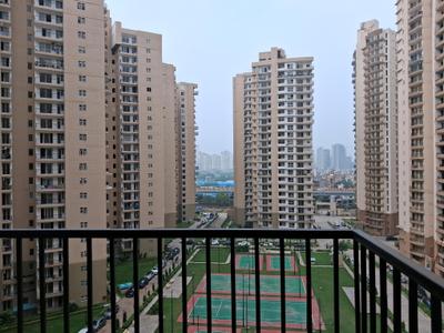 Bedroom Two Image of 3235 Sq.ft 4 BHK Apartment / Flat for sale in Amrapali Heartbeat City, Sector 107 Noida for Rs. 35000000