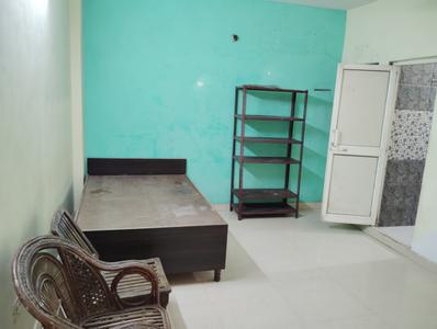 Image of 1500 Sq.ft 1 BHK Independent House for rent in Sector 17, Gurgaon for Rs. 10000