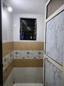 Common Bathroom Image of 500 Sq.ft 1 BHK Apartment / Flat for rent in Puraniks Tokyo Bay, Kasarvadavali Thane for Rs. 17258