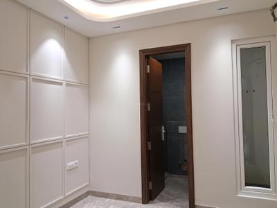 Bedroom Image of 1125 Sq.ft 3 BHK Builder Floor for sale in Paschim Vihar New Delhi for Rs. 23500000