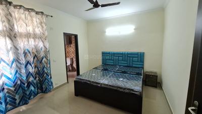 Bedroom Image of 500 Sq.ft 1 RK Independent House for rent in Amrapali Princely Estate, Sector 76 Noida for Rs. 20000