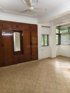 Bedroom Image of 1450 Sq.ft 3 BHK Apartment / Flat for rent in Mavilla Apartment, Mayur Vihar Phase 1 New Delhi for Rs. 60000