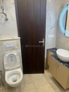 Bathroom Image of 1000 Sq.ft 2 BHK Builder Floor for sale in RWA Pragati Park Block H18 and L, Malviya Nagar New Delhi for Rs. 21800000