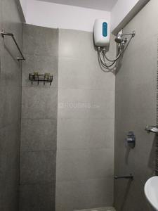 Bathroom Image of 1100 Sq.ft 2 BHK Apartment / Flat for rent in Nabar Opulence Towers, Shivaji Nagar Mumbai for Rs. 70000