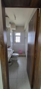 Bathroom Image of 2727 Sq.ft 4 BHK Apartment / Flat for sale in DLF New Town Heights, Sector 91 Gurgaon for Rs. 36000000
