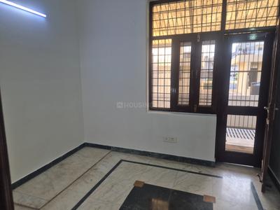 Bedroom Image of 4000 Sq.ft 6 BHK Duplex for rent in Sector 49 Noida for Rs. 70000
