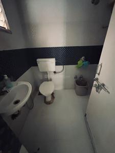 Bathroom Image of 2200 Sq.ft 3 BHK Apartment / Flat for sale in Thaltej Ahmedabad for Rs. 12000000