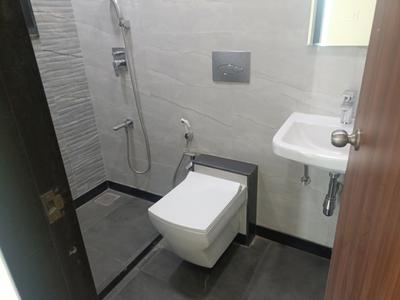 Image of 700 Sq.ft 2 BHK Apartment / Flat for sale in Triumph Swastik, Malad West, Mumbai for Rs. 23500000