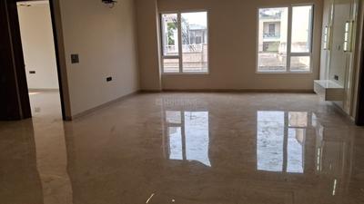 Living Room Image of 2400 Sq.ft 4 BHK Builder Floor for sale in Shakur Basti New Delhi for Rs. 48000000