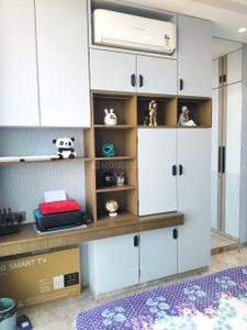 Bedroom Image of 1500 Sq.ft 3 BHK Apartment / Flat for sale in Monte South, Byculla Mumbai for Rs. 80000000