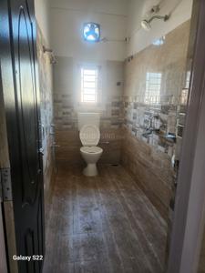 Bathroom Image of 600 Sq.ft 1 BHK Apartment / Flat for rent in Narengi Tinali Guwahati for Rs. 12000