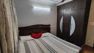 Bedroom Image of 650 Sq.ft 1 BHK Builder Floor for rent in Chittaranjan Park New Delhi for Rs. 35000
