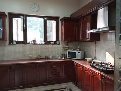 Kitchen Image of 5400 Sq.ft 4 BHK Builder Floor for sale in Navjeevan Vihar New Delhi for Rs. 85000000