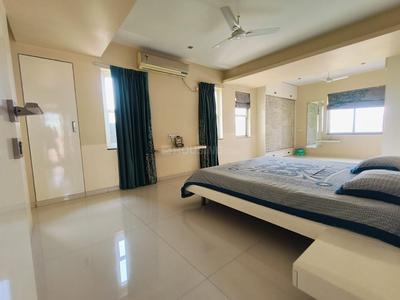 Bedroom Image of 4200 Sq.ft 4 BHK Penthouse for sale in Baner Pune for Rs. 55000000
