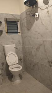 Bathroom Image of 700 Sq.ft 1 BHK Builder Floor for rent in Koramangala Bengaluru for Rs. 28000