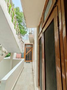 Balcony Image of 1000 Sq.ft 2 BHK Apartment / Flat for rent in Govindpura Bhopal for Rs. 20000
