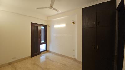 Bedroom Image of 2800 Sq.ft 4 BHK Builder Floor for sale in Safdarjung Enclave New Delhi for Rs. 67500000