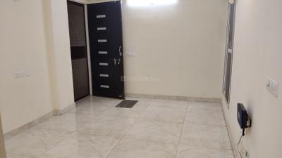 Living Room Image of 900 Sq.ft 3 BHK Apartment / Flat for rent in Gaurs Siddhartham, Siddharth Vihar Ghaziabad for Rs. 24000