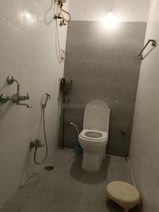 Bathroom Image of 1000 Sq.ft 2 BHK Apartment / Flat for rent in Nampally Hyderabad for Rs. 25000