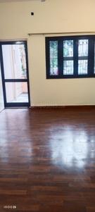 Bedroom Image of 1800 Sq.ft 3 BHK Duplex for rent in South Park Apartments, Chittaranjan Park New Delhi for Rs. 75000