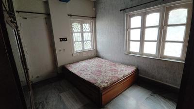 Bedroom Image of 1300 Sq.ft 3 BHK Apartment / Flat for rent in Patuli Kolkata for Rs. 32000