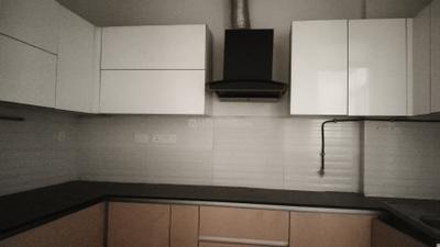 Kitchen Image of 2500 Sq.ft 3.5 BHK Apartment / Flat for sale in Mahagun Mezzaria, Sector 78 Noida for Rs. 42500000