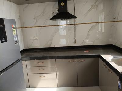 Kitchen Image of 750 Sq.ft 2 BHK Apartment / Flat for rent in DLH Leo Tower, Andheri West Mumbai for Rs. 120000