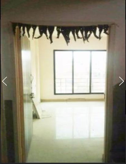 Hariom Pushp Saroj Main Image 1