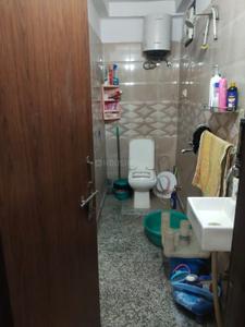 Bathroom Image of 750 Sq.ft 2 BHK Apartment / Flat for sale in Ashok Vihar Phase 3 Extension Gurgaon for Rs. 3500000
