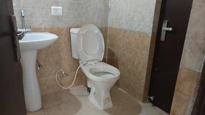 Image of 1130 Sq.ft 2.5 BHK Apartment / Flat for rent in Gardenia Glory, Sector 46, Noida for Rs. 35000