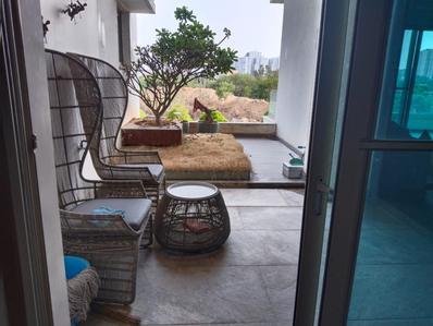 Balcony Image of 5439 Sq.ft 4 BHK Apartment / Flat for sale in Jayabheri The Peak, Narsingi Hyderabad for Rs. 95000000