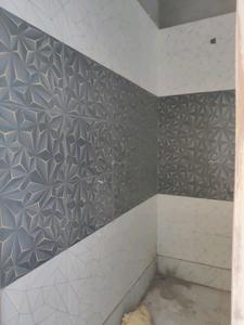 Common Bathroom Image of 900 Sq.ft 3 BHK Builder Floor for sale in DLF Ankur Vihar Ghaziabad for Rs. 3365313