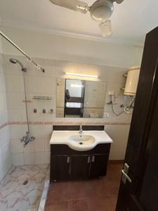 Bathroom Image of 900 Sq.ft 2 BHK Builder Floor for sale in Lajpat Nagar New Delhi for Rs. 18000000