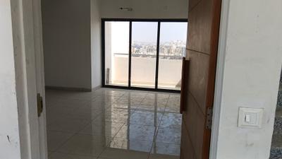 Living Room Image of 1000 Sq.ft 2 BHK Apartment / Flat for sale in Silverline Toran Residency, Gotri Vadodara for Rs. 4700000