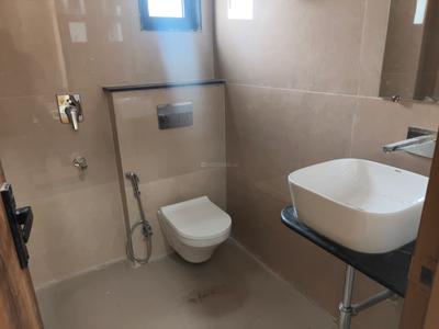 Bathroom Image of 600 Sq.ft 1 RK Builder Floor for rent in DLF Phase 3 Gurgaon for Rs. 25000